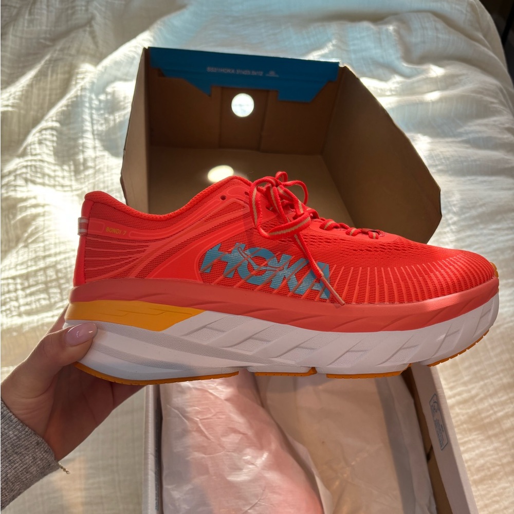 HOKA One One Bondi 7 Running Shoe Bright Orange 7.5 new
